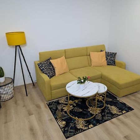 Cool Apartment Znojmo Ngoại thất bức ảnh